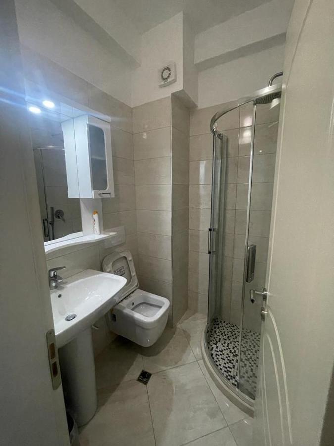 Hotel Ferrara Durrës Buitenkant foto