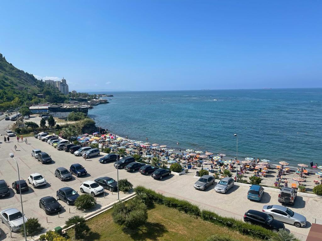 Hotel Ferrara Durrës Buitenkant foto